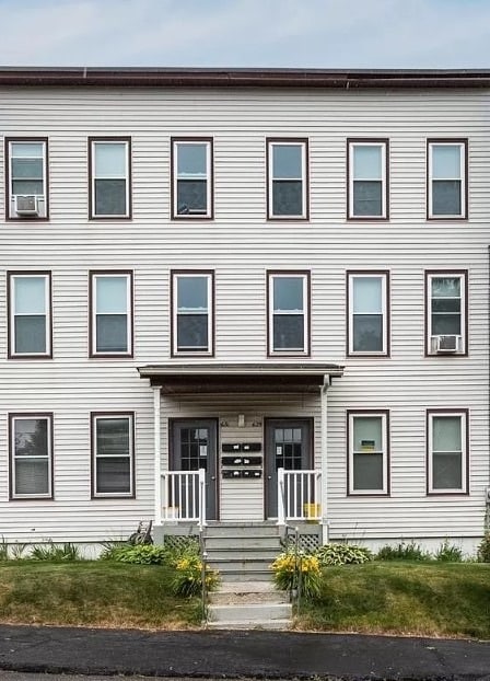 Building Photo - 629-631 Clay Street