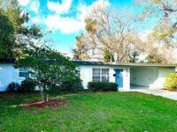 Building Photo - 3/2 in great Conway location