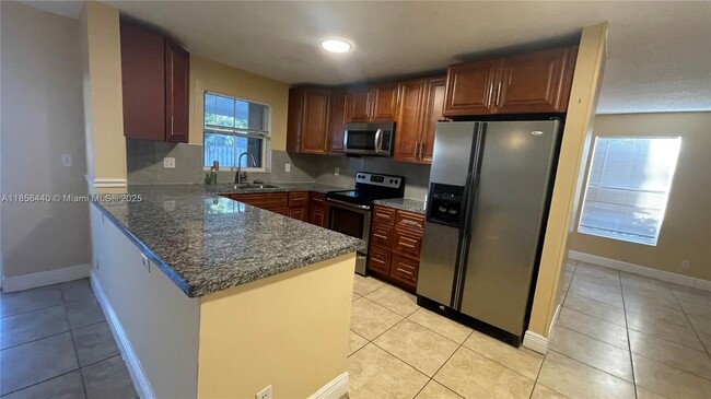 Building Photo - 8274 SW 42nd Ct