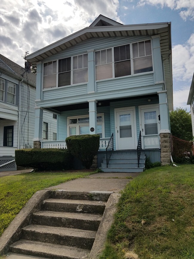 1225 W 8th St 1225 W 8th St Erie PA 16502 Apartment Finder