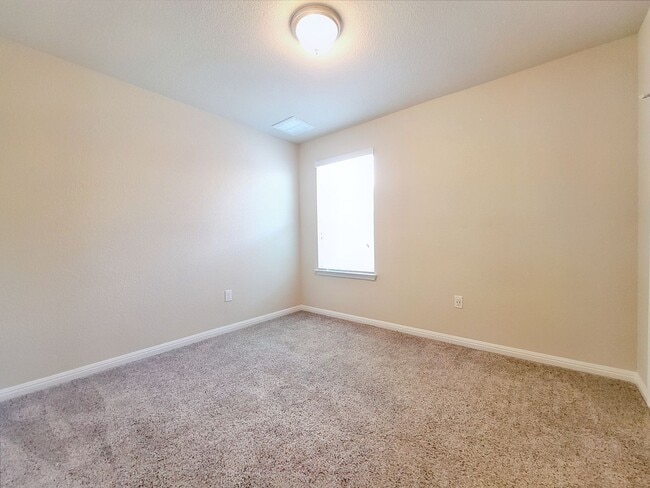 Building Photo - 1308 Fairhaven Gtwy