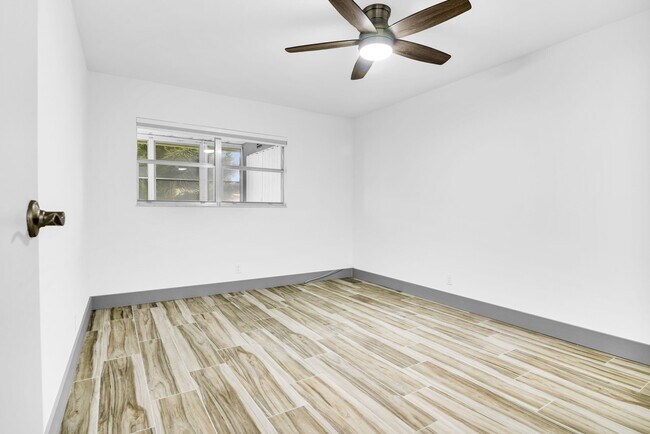 Building Photo - 277 Brittany F