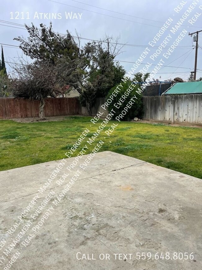 Building Photo - 1211 Atkins Way