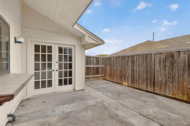 Building Photo - 1910 Glen Hill Dr