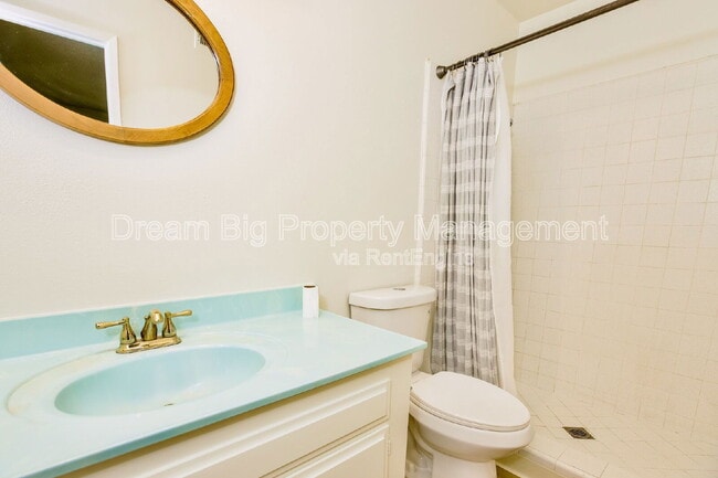 Building Photo - 5155 Harriett Cir