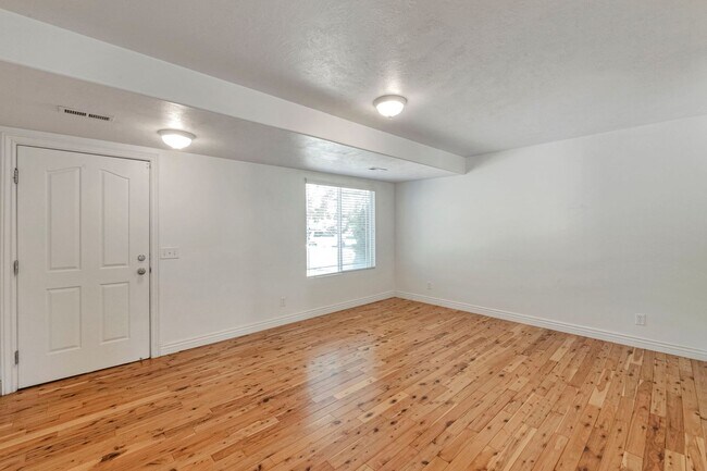 Building Photo - 503 N 850 W