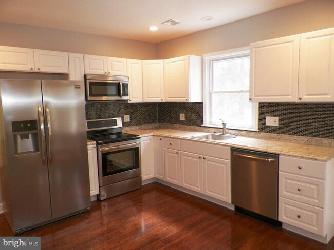 Building Photo - 132 Paoli Pike