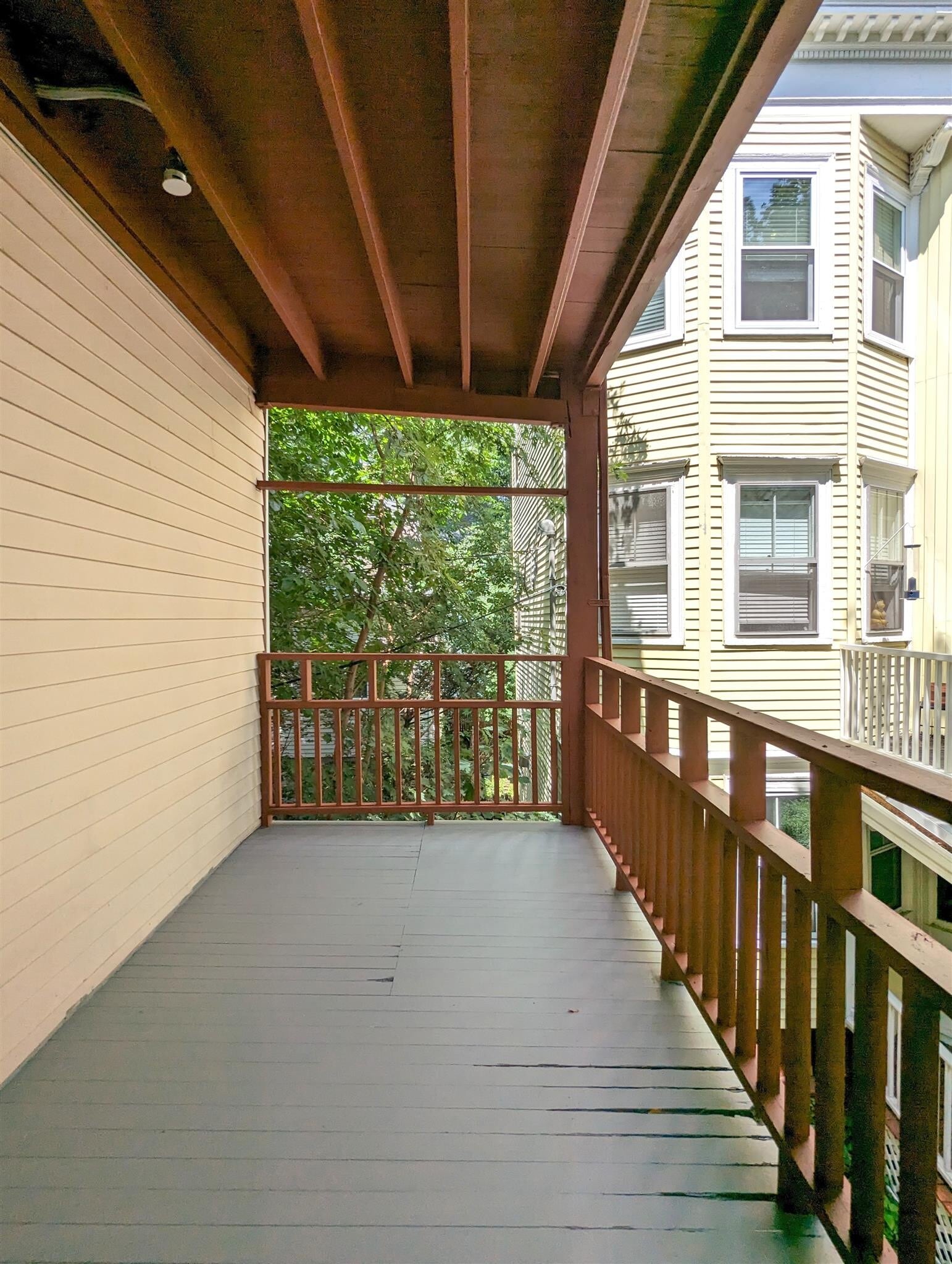 Building Photo - 2 Sacramento St