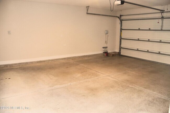 Building Photo - 13184 Holsinger Blvd