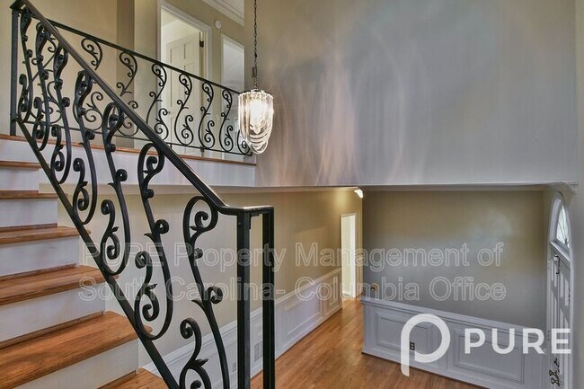 Building Photo - 5 Wotan Ln