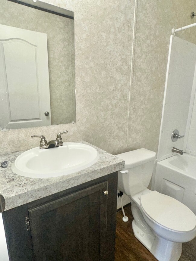 Building Photo - 508 Blakley Dr