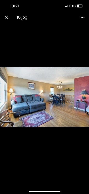Building Photo - 734 Hillview Rd
