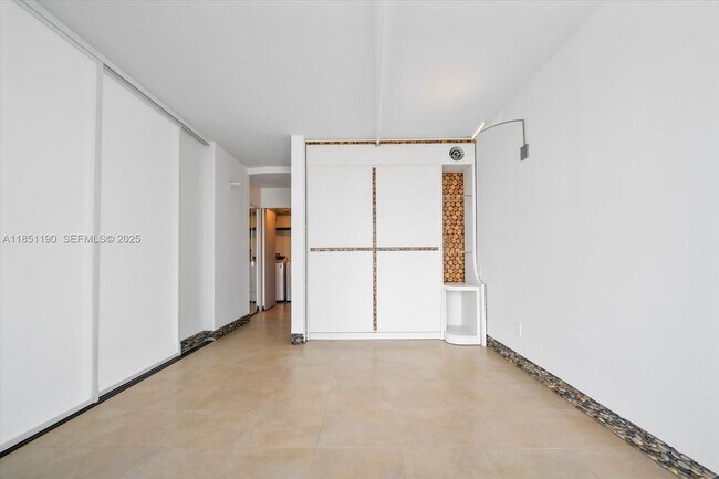 Building Photo - 21205 NE 37th Ave