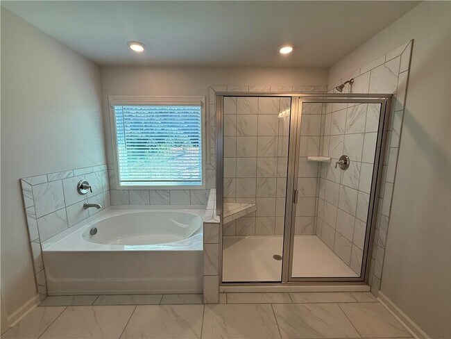 Building Photo - 3920 Newburn Ct
