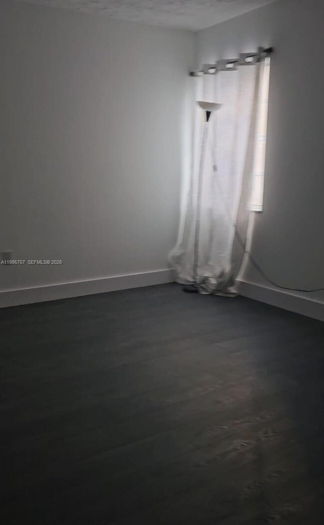 Building Photo - 6055 W 19th Ave