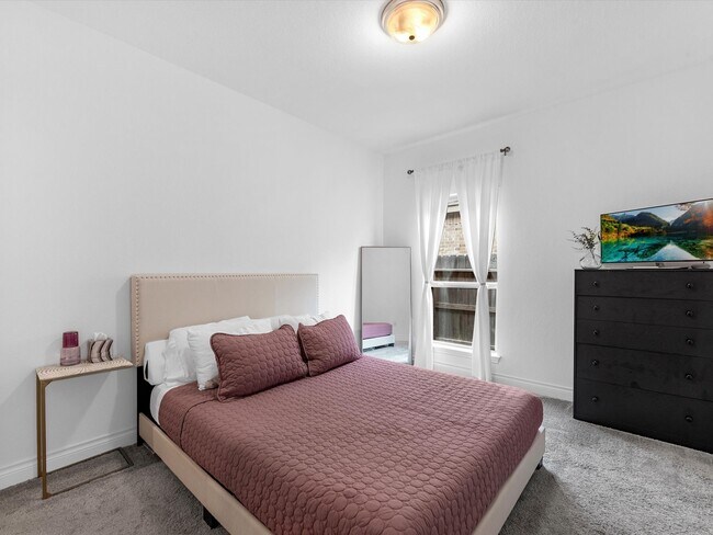 Building Photo - 24543 Songlark Bend Dr