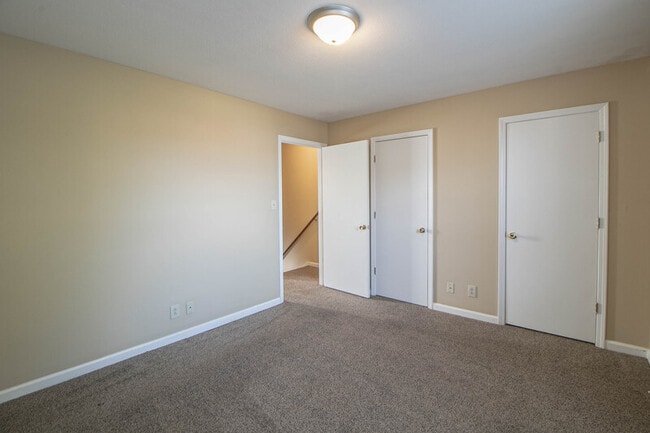 Building Photo - 363 Peabody Dr