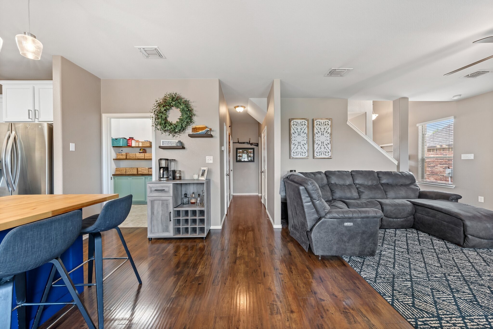 Building Photo - 5221 Cicero Dr