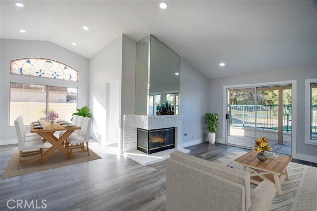 Building Photo - 28094 Palm Villa Dr