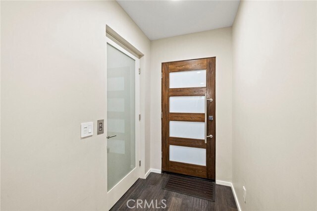 Building Photo - 346 Y Pl