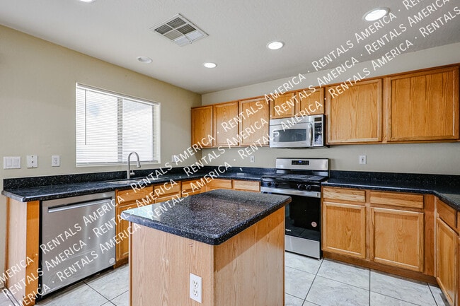 Building Photo - 21004 N Sansom Dr