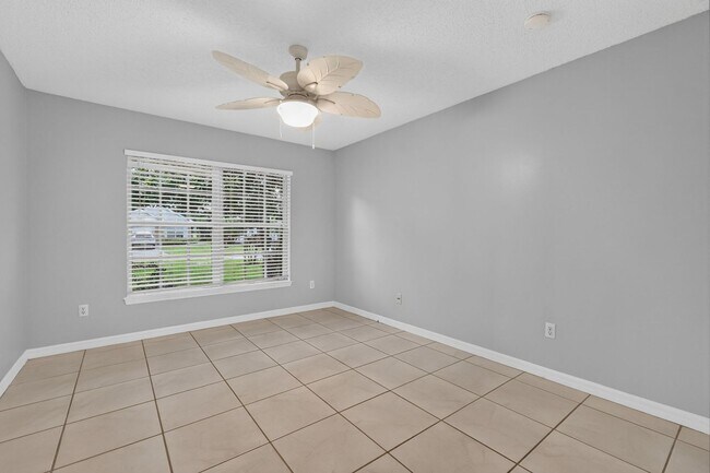 Building Photo - 3025 Andover Ct