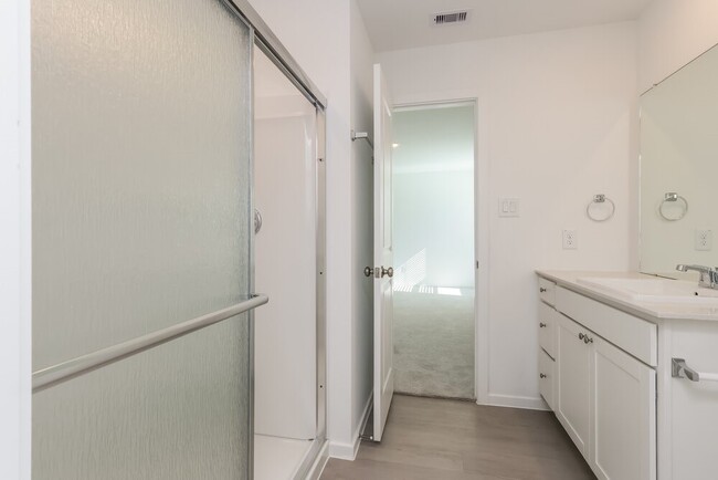 Building Photo - 15286 Abella Dr