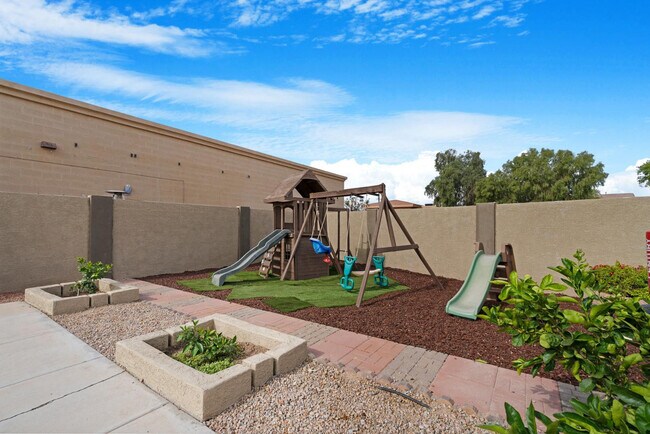 Building Photo - 19676 N Locke Ct