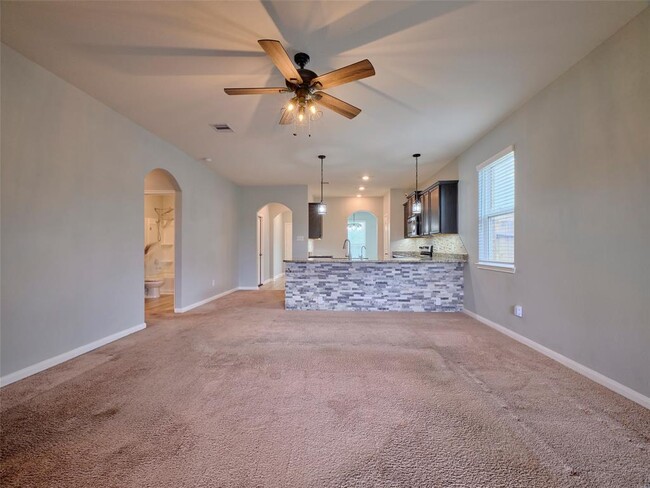 Building Photo - 8019 Vacek Meadows Loop