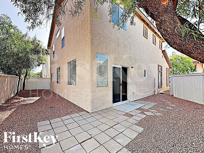 Building Photo - 4714 English Lavender Ave