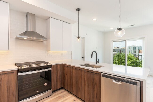 Interior Photo - The Vine