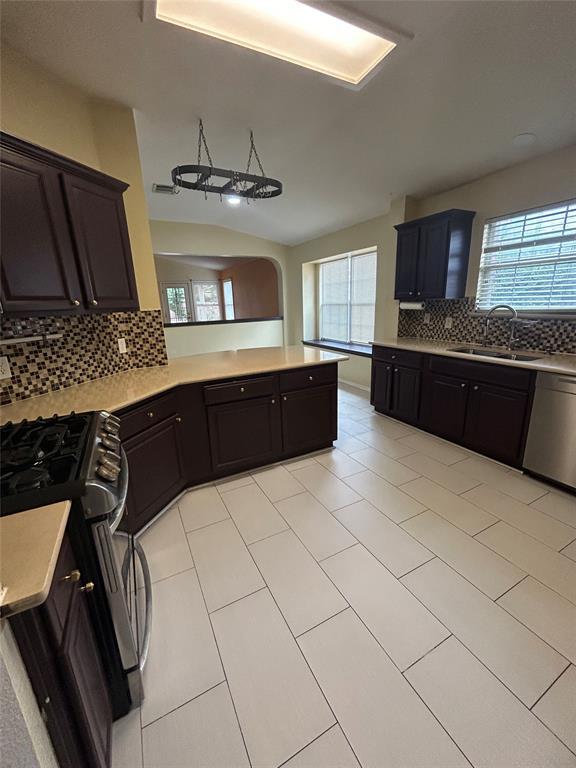 Building Photo - 16916 Brayton Park Dr