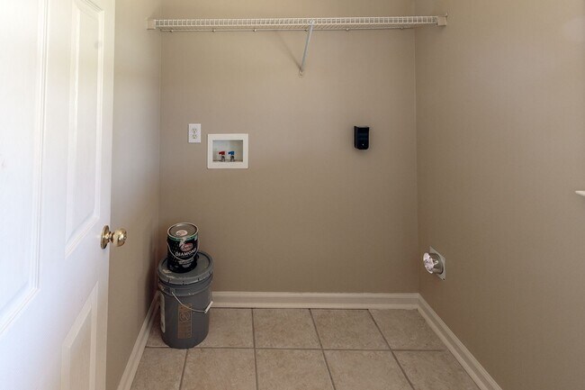 Building Photo - Home for rent in Prattville