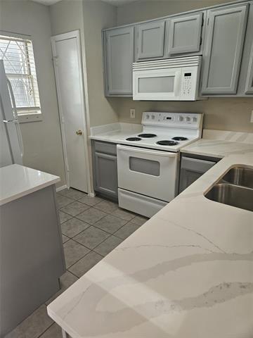 Building Photo - 66 Abbey Rd