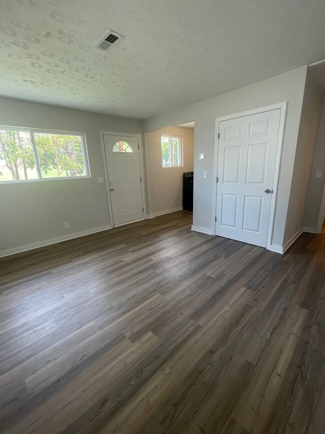 Building Photo - 1251 1st Ave S