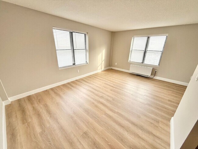 Building Photo - Fully Renovated 3-Bedroom Unit in Prime Ashmont Location w/ Parking