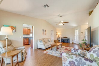 Building Photo - 15870 SW 16th Avenue Rd