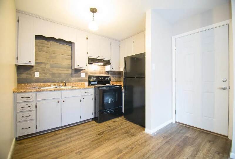 Building Photo - 620 Maryland Ave