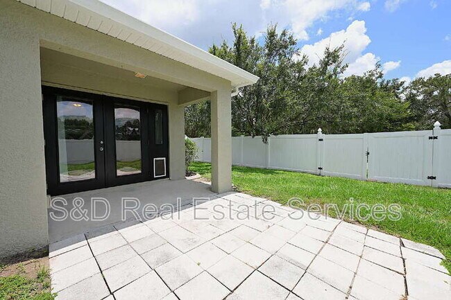 Building Photo - 7147 Cedarcrest Blvd