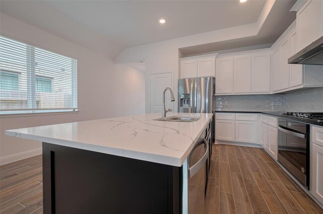 Building Photo - 4206 Colony Ln