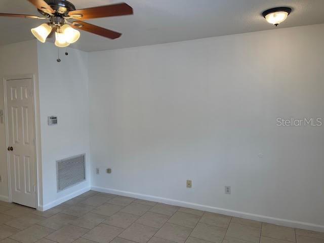Building Photo - 915 Vineland Pl