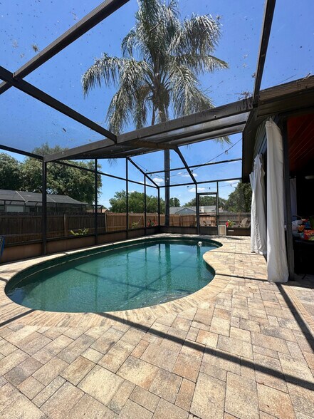 Building Photo - 1041 Sawyers Ct