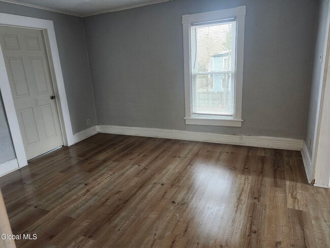 Building Photo - 20 Baldwin Ave