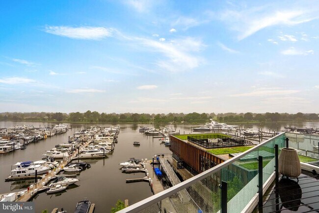 Building Photo - 601 Wharf St SW