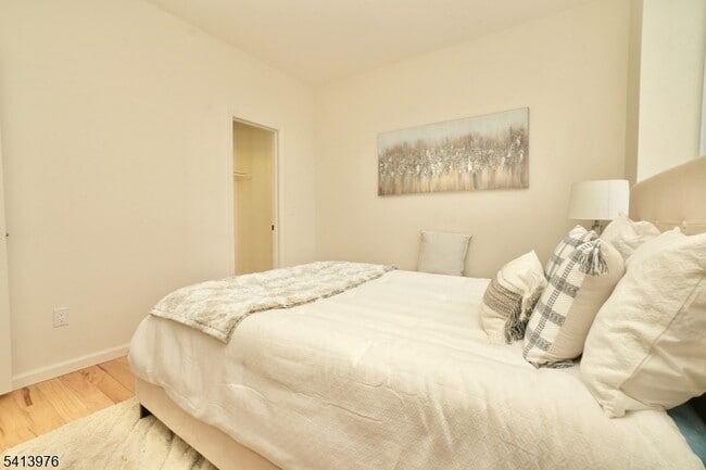 Building Photo - 15 Palisade Ave