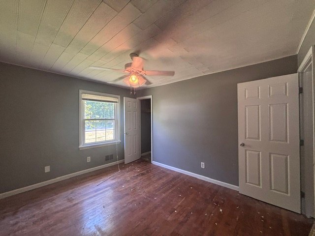 Building Photo - 814 Flicker Rd