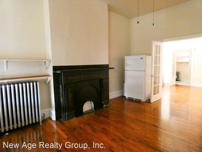 Building Photo - 833 N Preston St