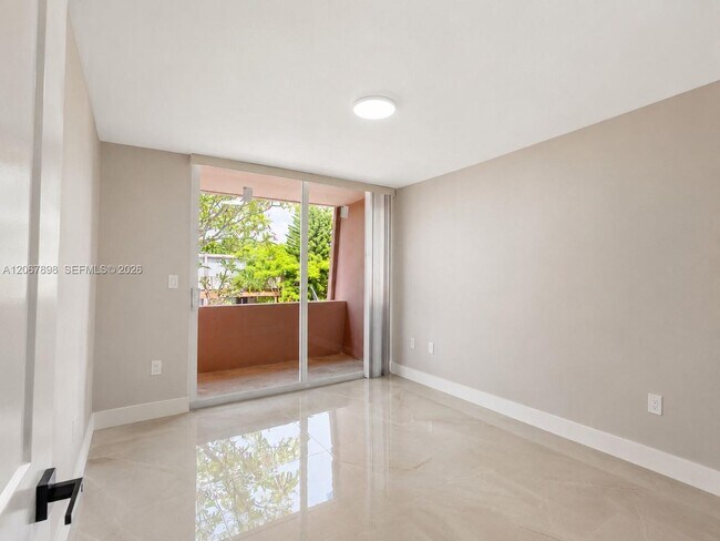 Building Photo - 14124 Kendale Lakes Cir