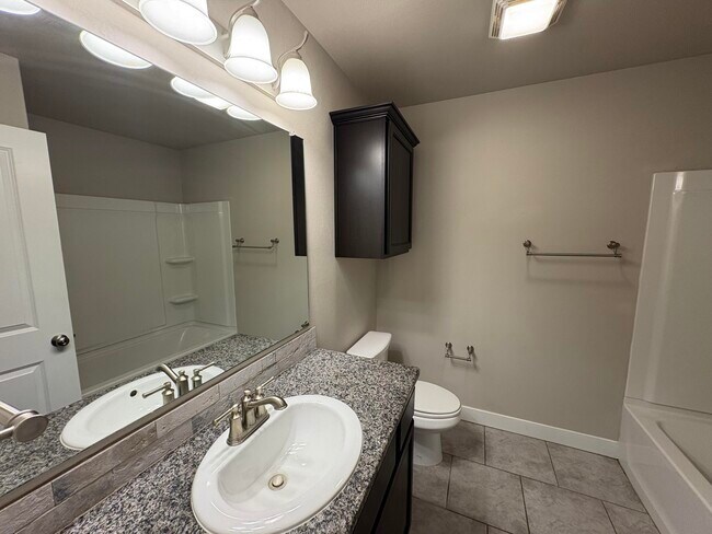 Building Photo - 2112 134th St