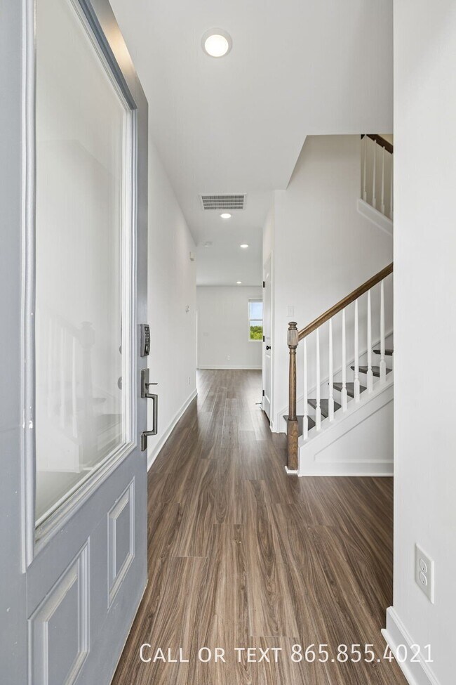 Building Photo - 515 Forsberg Ct